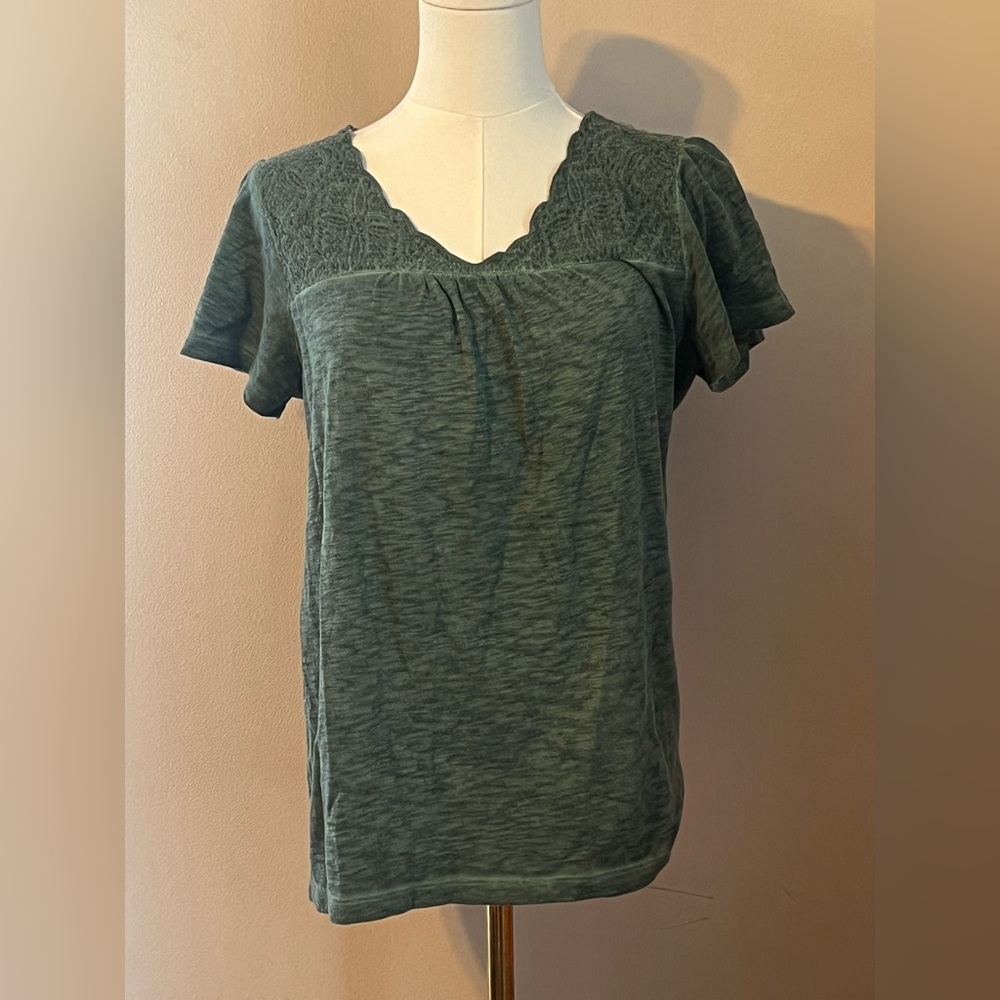 Like New St. John's Bay Short Sleeve Top